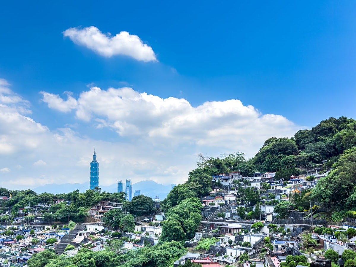Discover Taipei’s Riverside to Mountain Scenic Route