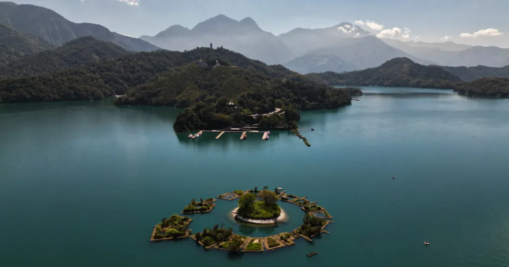 用單車旅遊的心情體驗環法賽：台灣南投日月潭